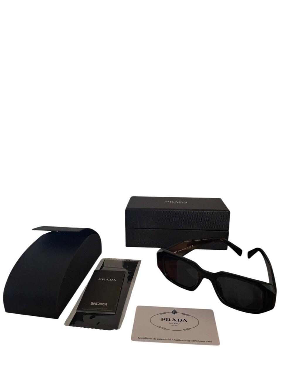 Sleek Designer Style Sunglasses